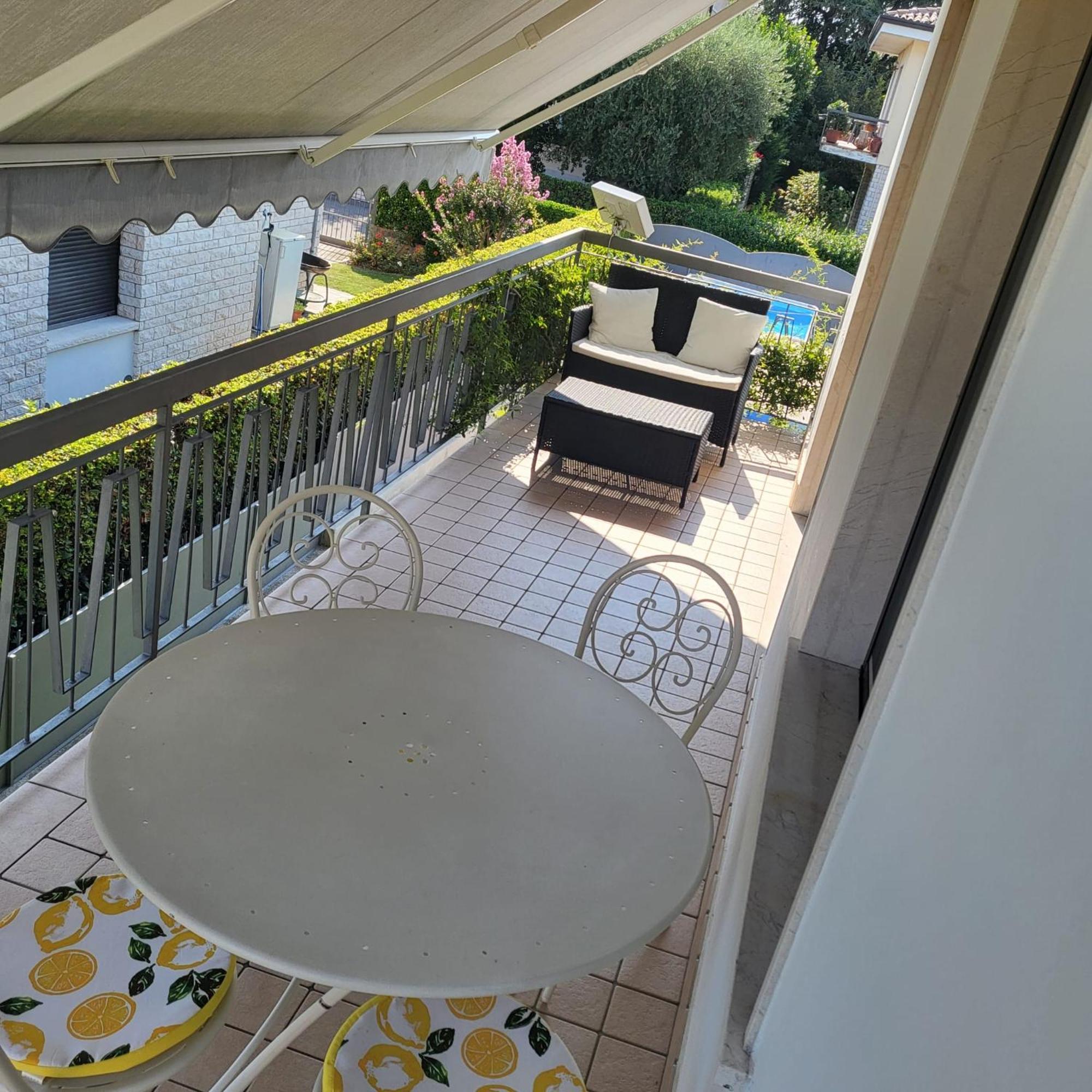 Villa Azdora Peschiera del Garda Exteriör bild