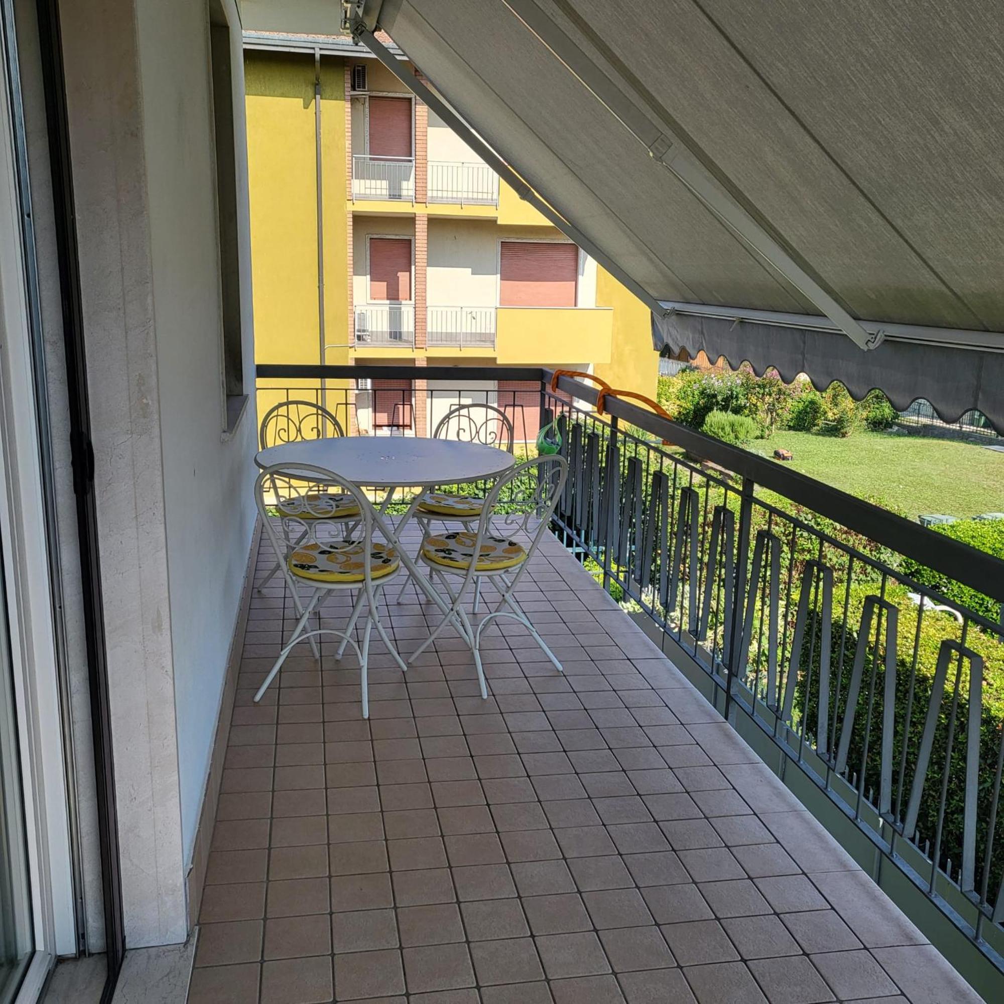 Villa Azdora Peschiera del Garda Exteriör bild
