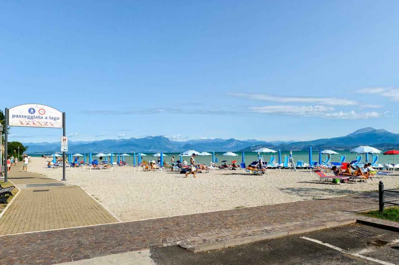 Villa Azdora Peschiera del Garda Exteriör bild