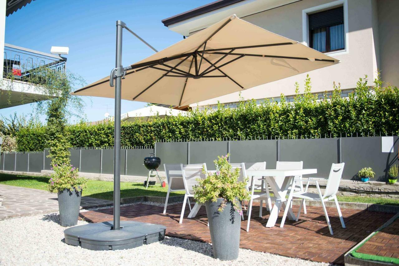 Villa Azdora Peschiera del Garda Exteriör bild